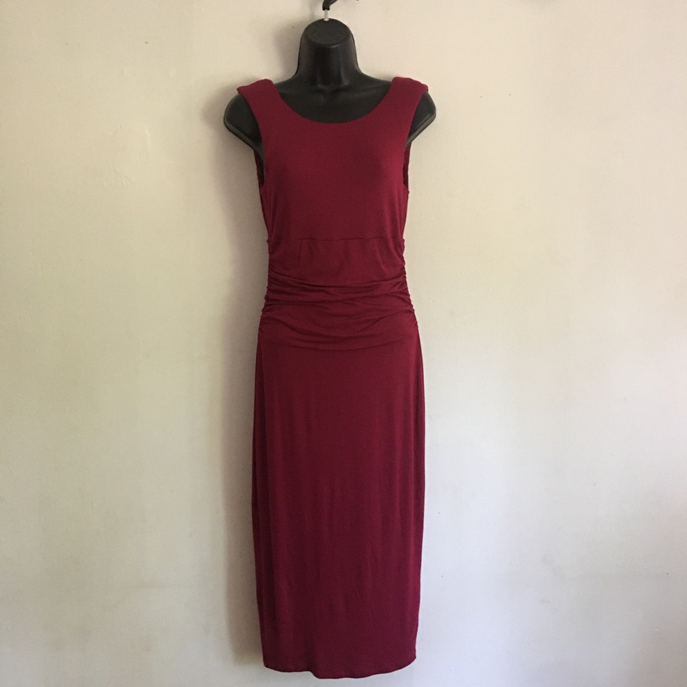 Venus Burgundy Sleeveless Ruched Side BodyCon Dress: Size 6